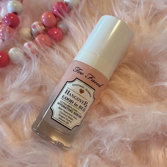Hangover Good in Bed Hydrating Serum Replenishing Hydrating Serum Too Faced - Picture 1 of 1